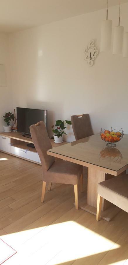Ferienwohnung Valerija Tribalj Exterior foto